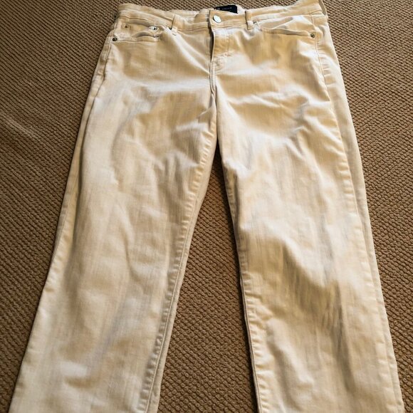 Gap Women White Jeans size 31 straight leg Cropped Kick Opti color white - Picture 1 of 9